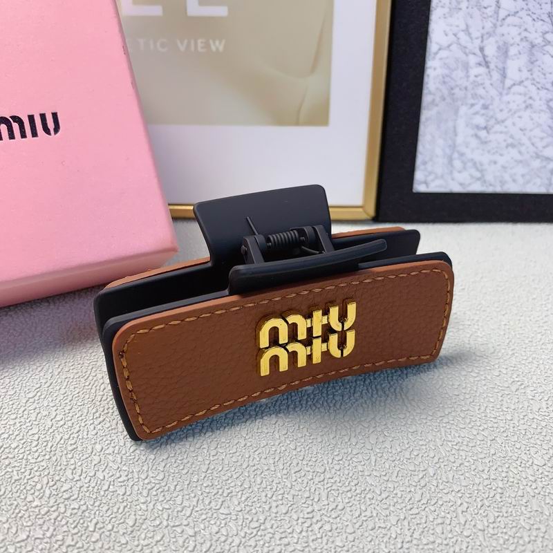 MiuMiu Hair Grab Clip 12lyx1 (4)